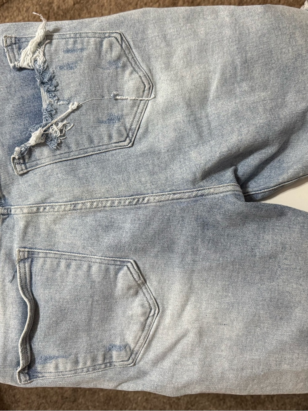 Light Wash Distressed Risen Shorts - Picture 3 of 3